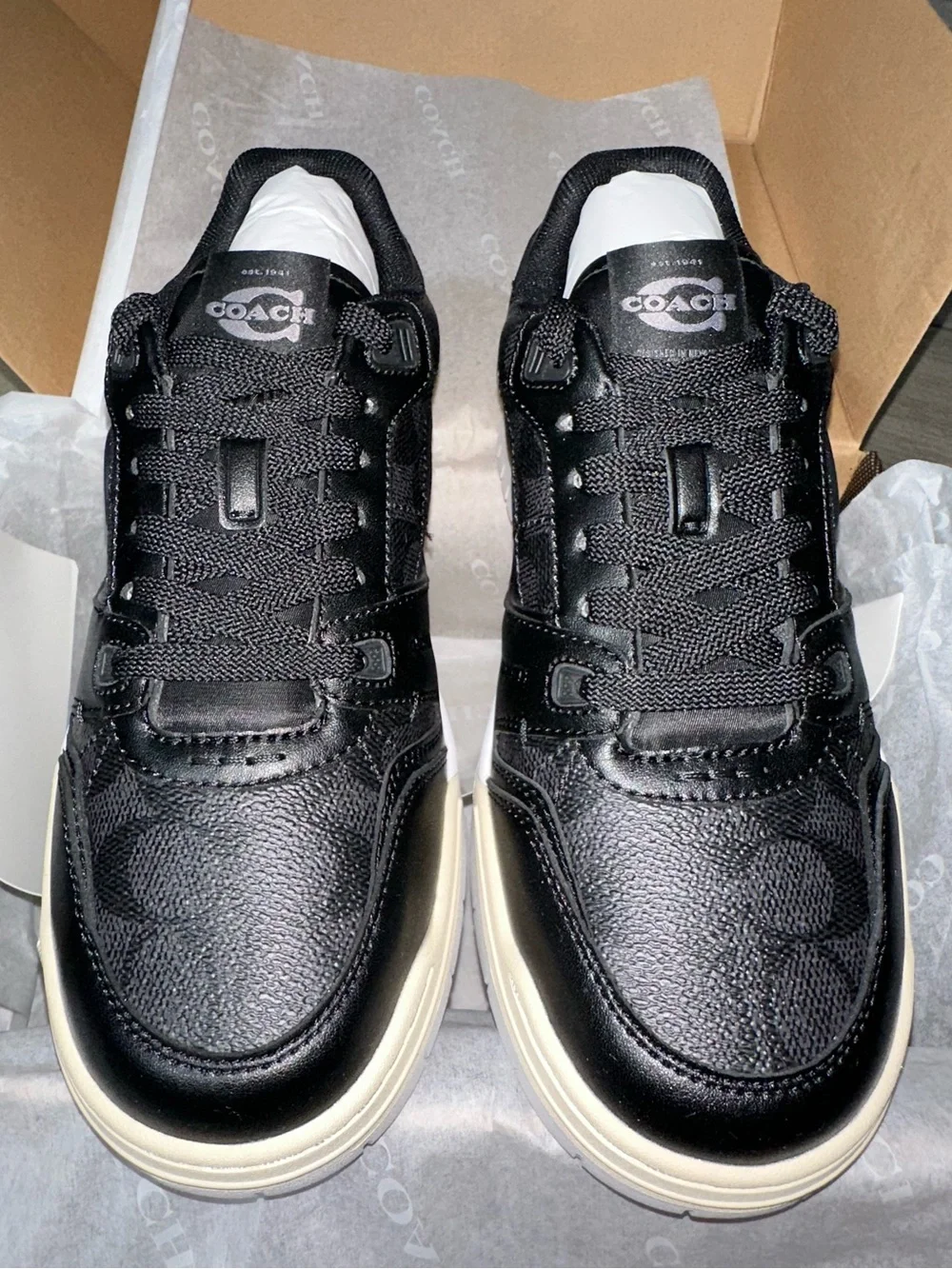 Coach Women’s Soho Sneakers 🧸👟